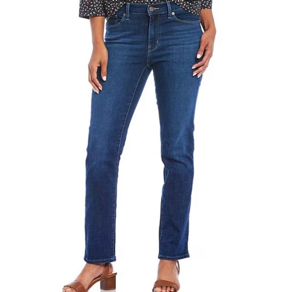 Levi’s Classic Straight Dark Blue Women's Jeans Mid-Rise Size 6 Medium Length